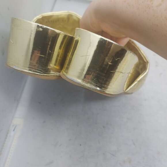 LOUIS VUITTON Gold Leather LV Monogram Flatform Sandal - Picture 8 of 13